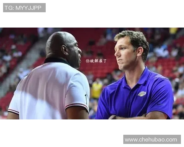 开拓者与蓝网激战正酣球迷期待精彩对决与巅峰时刻